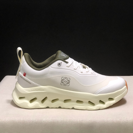 Cloudtilt × Loewe — Cloudtilt White Khaki