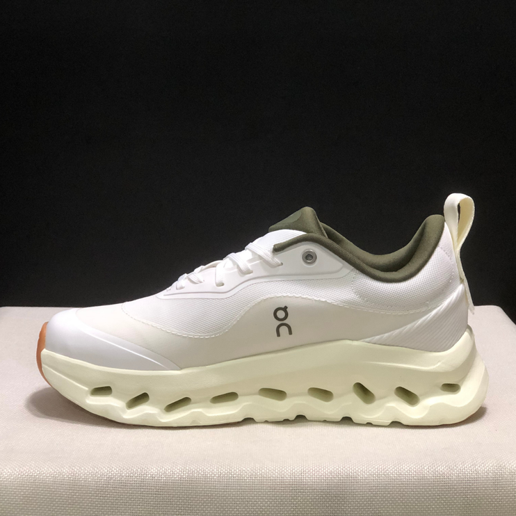 Cloudtilt × Loewe — Cloudtilt White Khaki