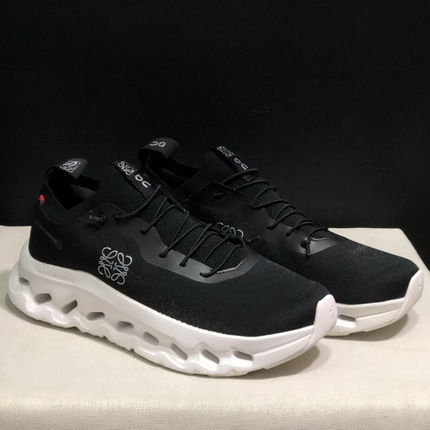 Cloudtilt Loewe 2.0 - Black et White