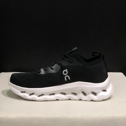 Cloudtilt Loewe 2.0 - Black et White