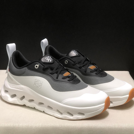 Cloudtilt Loewe - Grey White