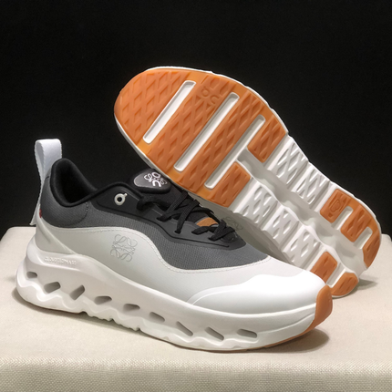 Cloudtilt Loewe - Grey White
