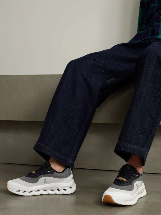 Cloudtilt Loewe - Grey White