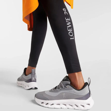 Cloudtilt Loewe - Grey